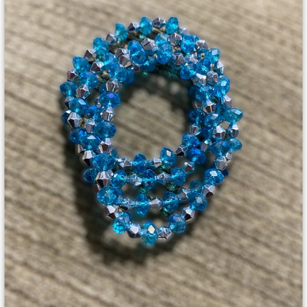 Blue stones bracelet